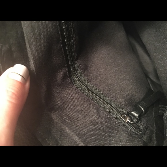 Backpack - Picture 4 of 4